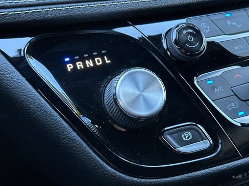 Used 2022 Chrysler Pacifica Touring-L w/ S Appearance Package image 21