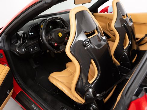 Used 2014 Ferrari 458 Spider RWD image 56