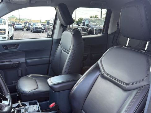 Used 2024 Ford Maverick Lariat w/ Black Appearance Package FWD image 4