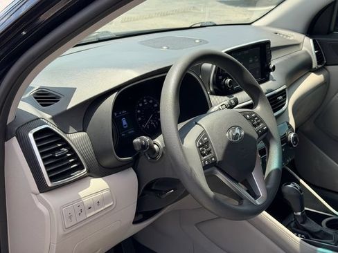 Used 2020 Hyundai Tucson Value FWD image 11