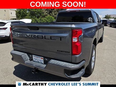 Used 2020 Chevrolet Silverado 1500 Custom w/ Custom Value Package RWD image 4