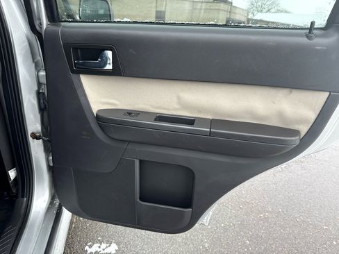 Used 2009 Mercury Mariner 2WD image 17