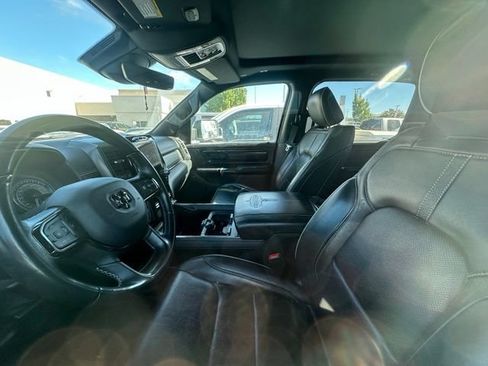Used 2022 RAM 1500 Limited w/ Body Color Bumper Group AWD/4WD image 5