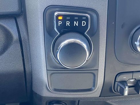 Used 2019 RAM 1500 Tradesman w/ Chrome Appearance Group RWD image 23