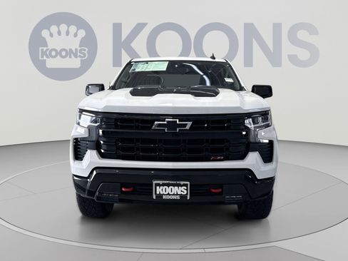 Used 2024 Chevrolet Silverado 1500 LT Trail Boss w/ Protection Package AWD/4WD image 4
