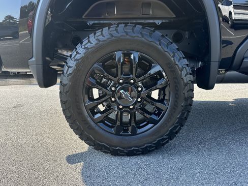 Used 2026 Chevrolet Silverado 2500 LT w/ Trail Boss Package AWD/4WD image 18