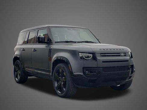 New 2026 Land Rover Defender 110 X-Dynamic SE image 3