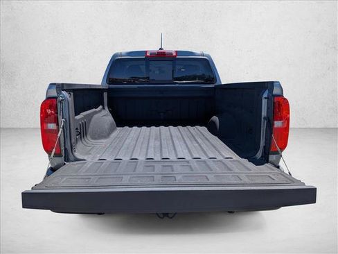 Used 2020 Chevrolet Colorado LT w/ LT Convenience Package RWD image 6