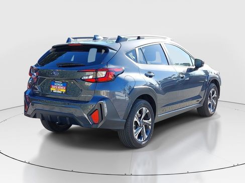 Used 2024 Subaru Crosstrek 2.0i Premium image 5
