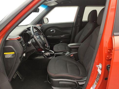 Used 2019 Kia Soul + FWD image 17
