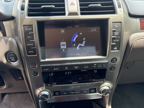 Used 2014 Lexus GX 460 w/ Premium Package AWD/4WD image 24