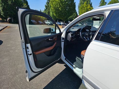 Used 2019 Audi Q7 3.0T Prestige w/ Prestige Package AWD/4WD image 20