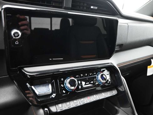 New 2026 GMC Sierra 2500 AT4 w/ AT4 Premium Plus Package image 14