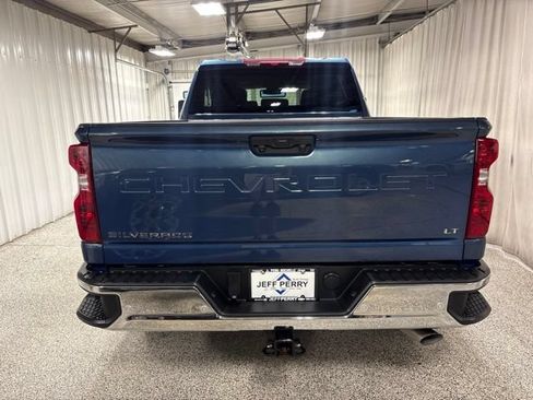 Used 2025 Chevrolet Silverado 2500 LT w/ Safety Package AWD/4WD image 4