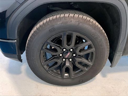 Used 2024 GMC Sierra 1500 Elevation image 7