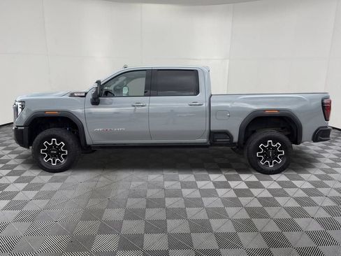 Used 2024 GMC Sierra 2500 AT4X AWD/4WD image 7