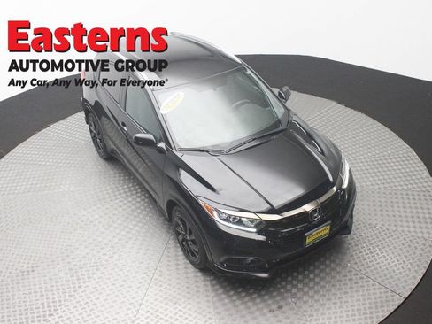 Used 2022 Honda HR-V Sport image 3