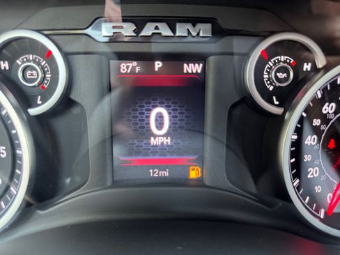 New 2026 RAM 1500 Big Horn AWD/4WD image 23