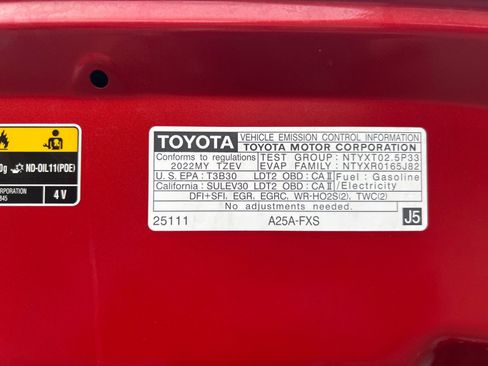 Used 2022 Toyota RAV4 SE image 38