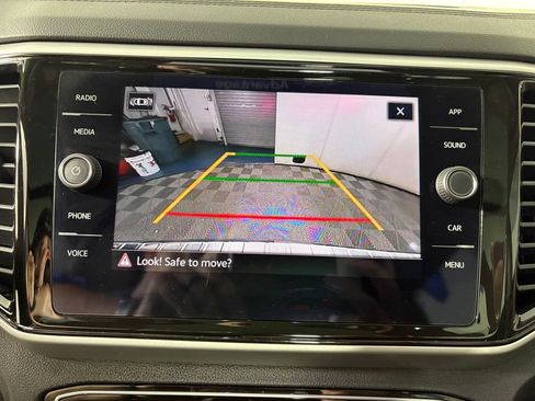 Used 2023 Volkswagen Atlas SE w/ Panoramic Sunroof Package AWD/4WD image 19