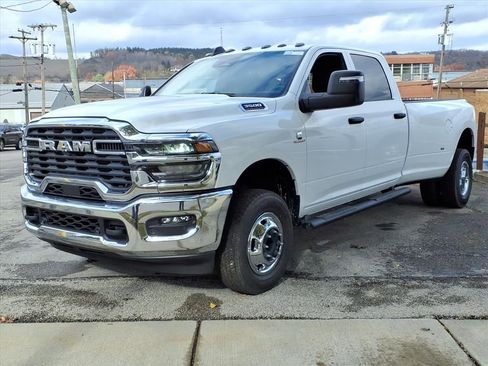 New 2026 RAM 3500 Tradesman AWD/4WD image 3