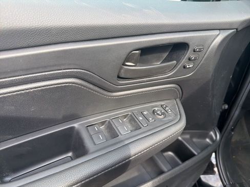 Used 2025 Honda Odyssey EX-L image 27
