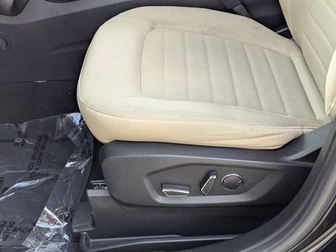 Used 2019 Ford Edge SE w/ SE Fleet Driver's Package image 20