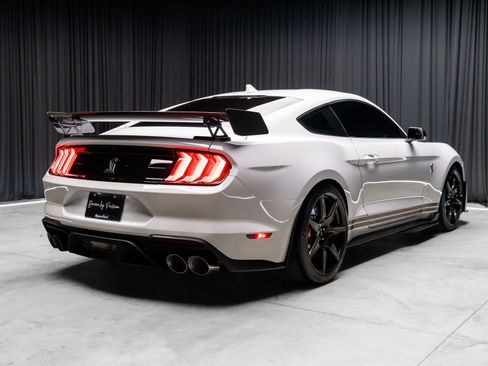 Used 2021 Ford Mustang Shelby GT500 w/ Carbon Fiber Track Pack RWD image 40