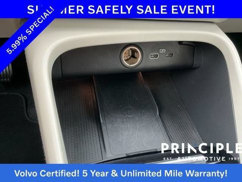 Certified 2023 Volvo XC40 B4 Plus FWD image 22