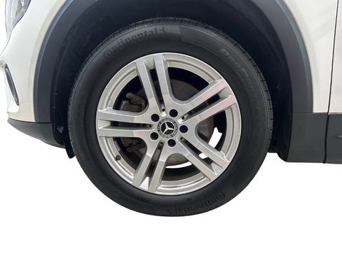 Used 2020 Mercedes-Benz GLB 250 4MATIC image 9
