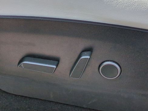 Used 2021 Tesla Model Y 2WD image 17