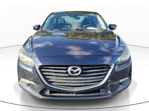 Used 2017 MAZDA MAZDA3 Touring FWD image 2