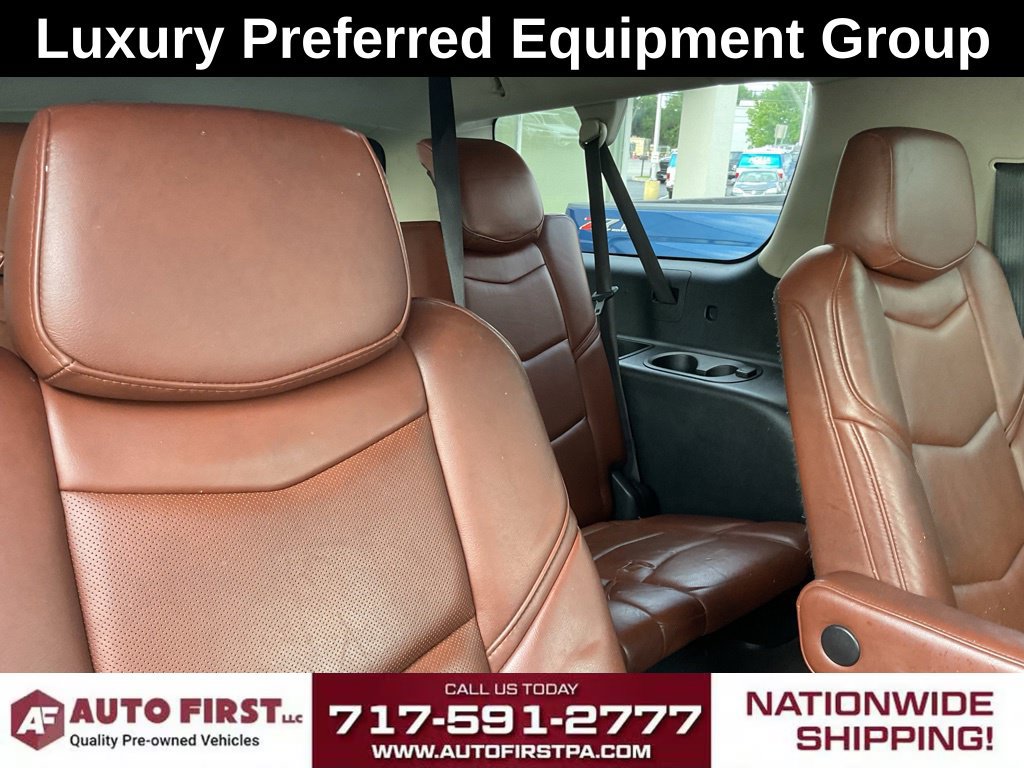 Used 2020 Cadillac Escalade ESV Luxury AWD/4WD image 16