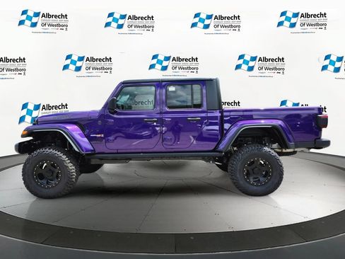 New 2026 Jeep Gladiator Sport AWD/4WD image 2