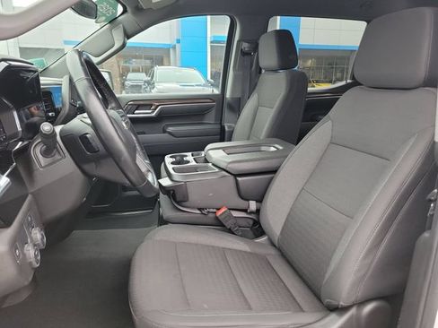 Certified 2025 Chevrolet Silverado 1500 LT RWD image 17