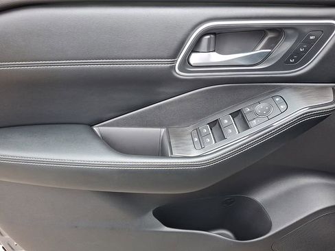 New 2026 Nissan Rogue Platinum w/ Tech Package image 12