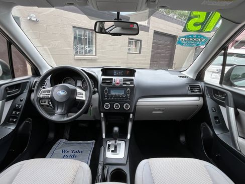 Used 2015 Subaru Forester 2.5i AWD/4WD image 16