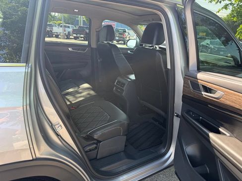 Used 2024 Volkswagen Atlas SEL Premium R-Line AWD/4WD image 14