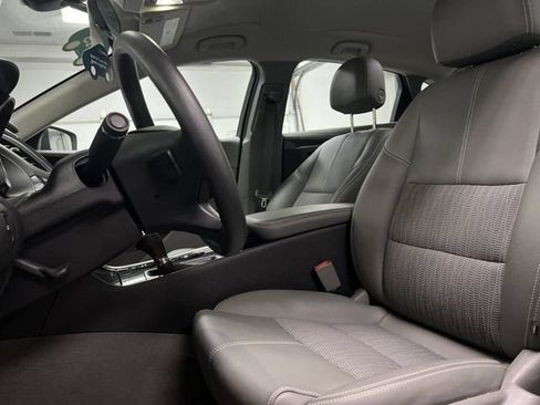 Certified 2019 Chevrolet Impala LS FWD image 18