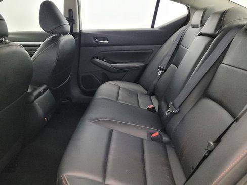 Used 2023 Nissan Altima 2.5 SR w/ SR Premium Package image 18