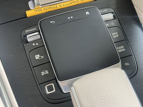 Certified 2025 Mercedes-Benz GLE 450e 4MATIC image 52