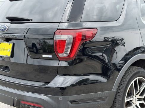 Used 2018 Ford Explorer Sport w/ Equipment Group 401A AWD/4WD image 10