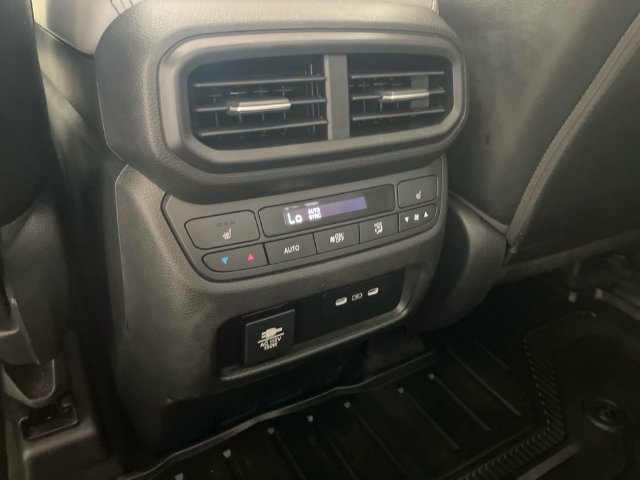 Used 2024 Honda Pilot Elite image 19