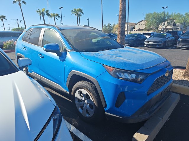Used 2019 Toyota RAV4 LE w/ All Weather Liner Package FWD image 6
