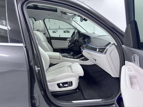 Used 2020 BMW X7 xDrive40i AWD/4WD image 17