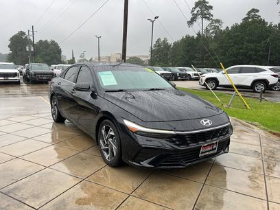 Used 2025 Hyundai Elantra Limited