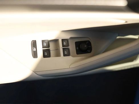 Used 2019 Volkswagen Jetta S image 11