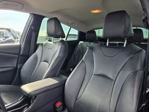 Used 2019 Toyota Prius Prime Advanced image 17