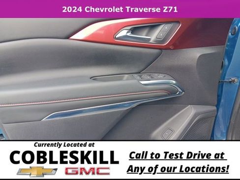 Used 2024 Chevrolet Traverse Z71 image 15