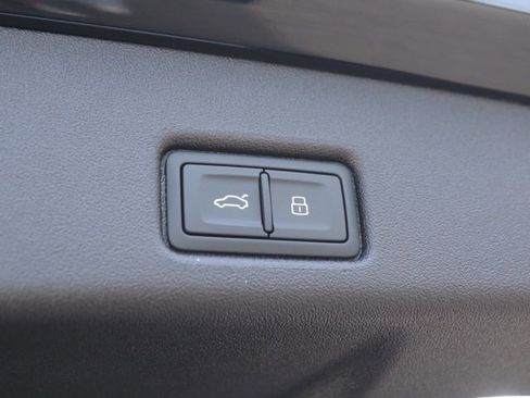 New 2025 Audi Q5 Premium Plus image 6